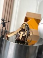 LOUIS VUITTON ODYSSÉE  27*17*12cm - Image 2