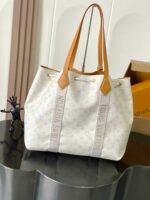 LOUIS VUITTON  Marina Tote 49x34x16.5cm - Image 3