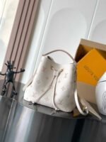 LOUIS VUITTON NÉONOÉ MM  26*26*18cm