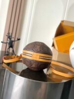 LOUIS VUITTON  Soccer Ball 19x19x19cm - Image 4