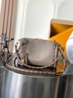 LOUIS VUITTON EXPRESS PM 26*17*13.5cm