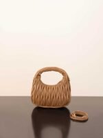 MIUMIU Wander hobo 20*17*6cm - Image 6