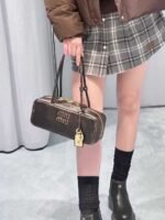 MIUMIU small lamb leather handbag 28*11.5*8cm - Image 4