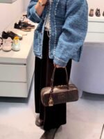 MIUMIU small lamb leather handbag 28*11.5*8cm - Image 3