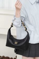 Chanel underarm bag hippie hobo bag 28*24*8cm - Image 2