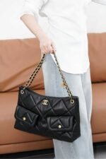 Chanel 25K hobo bag in black gold lambskin 38*26*11cm - Image 4
