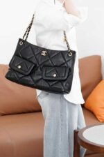 Chanel 25K hobo bag in black gold lambskin 38*26*11cm - Image 2