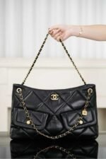 Chanel 25K hobo bag in black gold lambskin 38*26*11cm