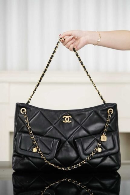 Chanel 25K hobo bag in black gold lambskin 38*26*11cm