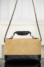 Chanel 25A Métiers d'Art Color-blocked Courier Bag 29*18*8cm - Image 6