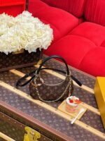 LOUIS VUITTON CATCHY PM 24*10*6cm - Image 2