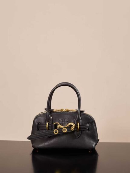 Miumiu AVENTURE Black Mini  21*8*13.2cm