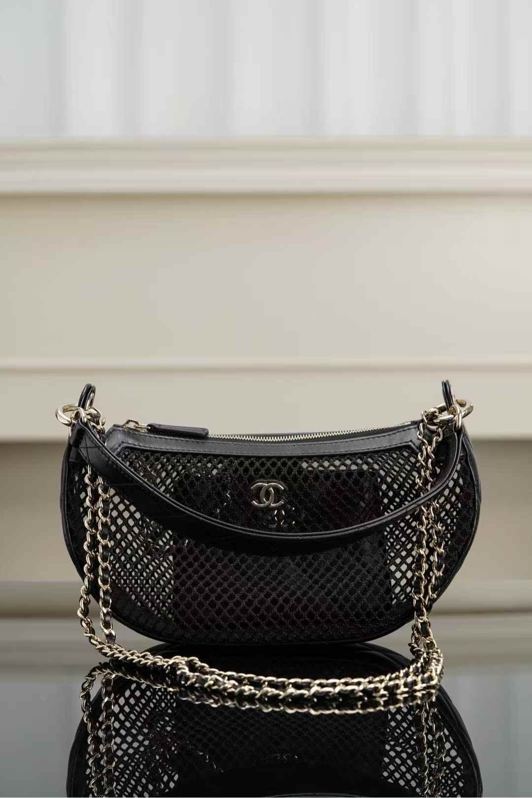 微信图片_2025-11-29_115214_524 Chanel 25SS Hollow-Out Tulle Crescent Moon Bag Small Size 15*22*6cm - Image 1