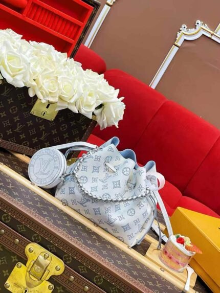 LOUIS VUITTON BELLA 22*19*14cm